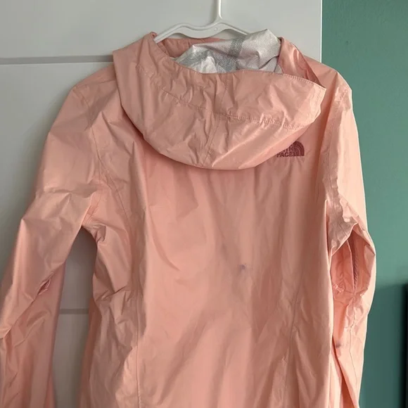 The North Face Women's Pink Jacket - Picture 3 of 3